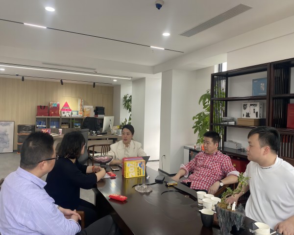 深化校企合作，拓展就业渠道——我院走访武汉鳄鱼新媒企业管理咨询公司